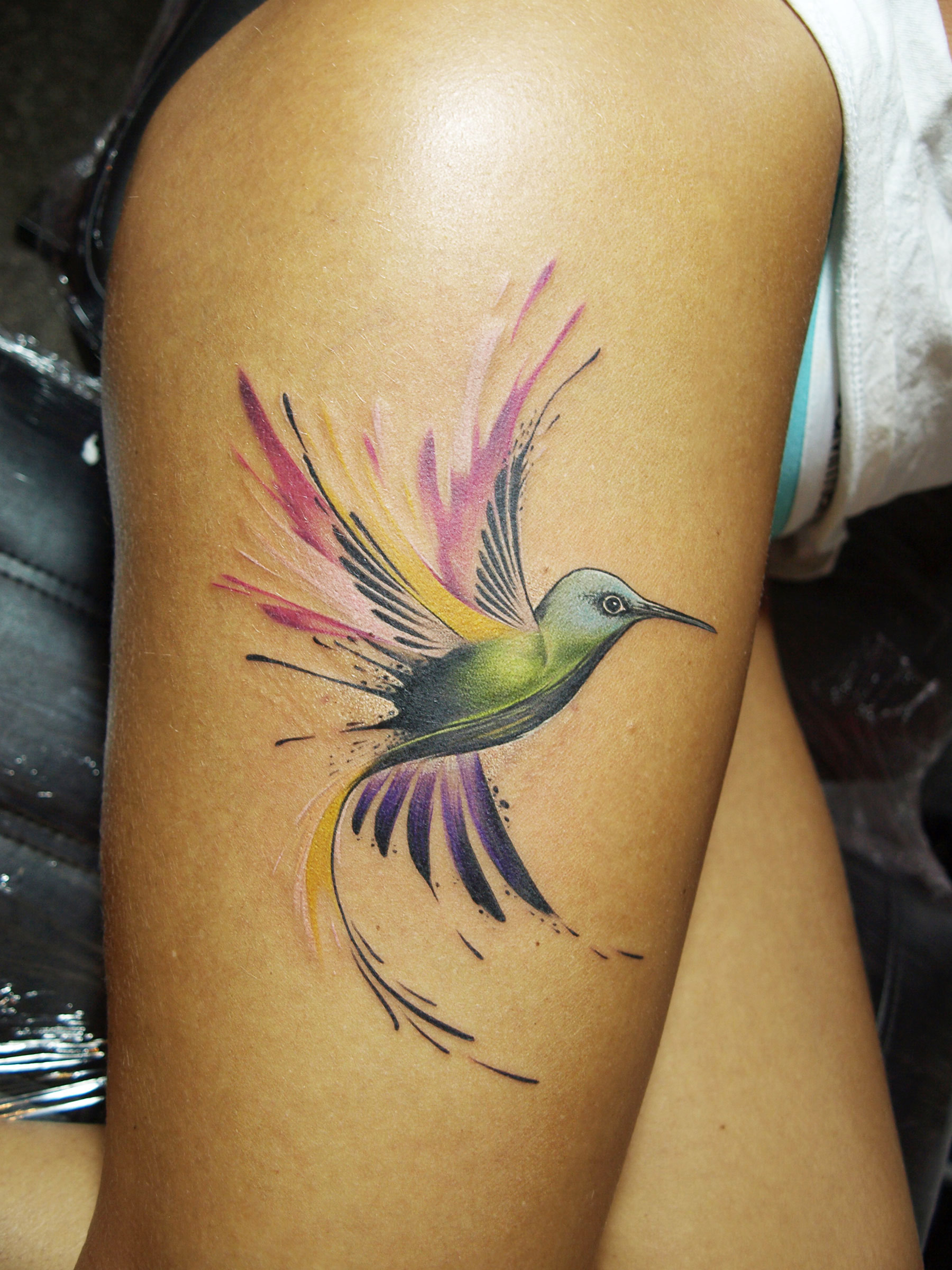 sorn-smb-tattoo-hummingbird-watercolour-brighton.jpg